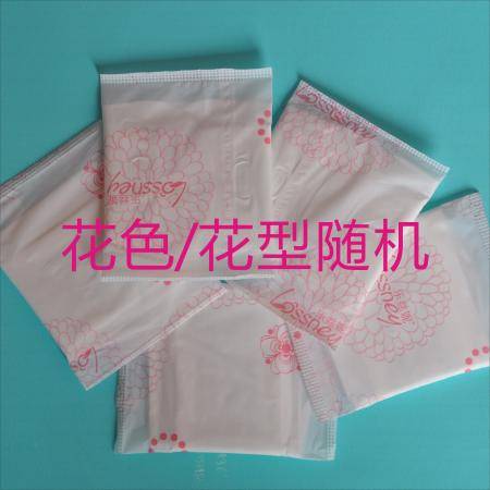 100片超长日用夜用防侧漏学生纯棉超薄整箱批发